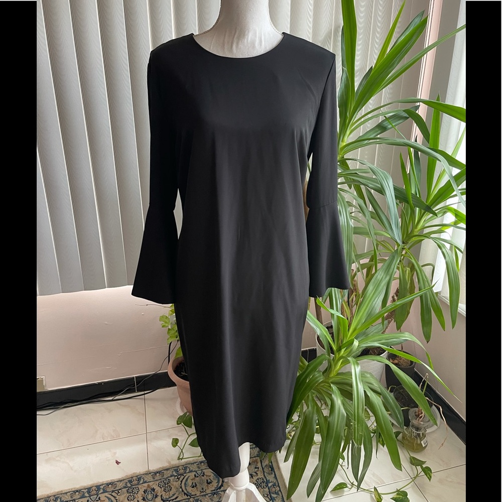 NWT CARMEN MARC VALVO BLACK DRESS WITH BELL SLEEVES.